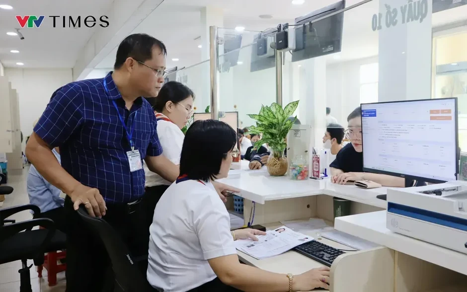 Bộ Nội vụ làm rõ cách tính 5 năm công tác để tiếp nhận viên chức vào công chức Bộ Nội vụ làm rõ cách tính 5 năm công tác để tiếp nhận viên chức vào công chức