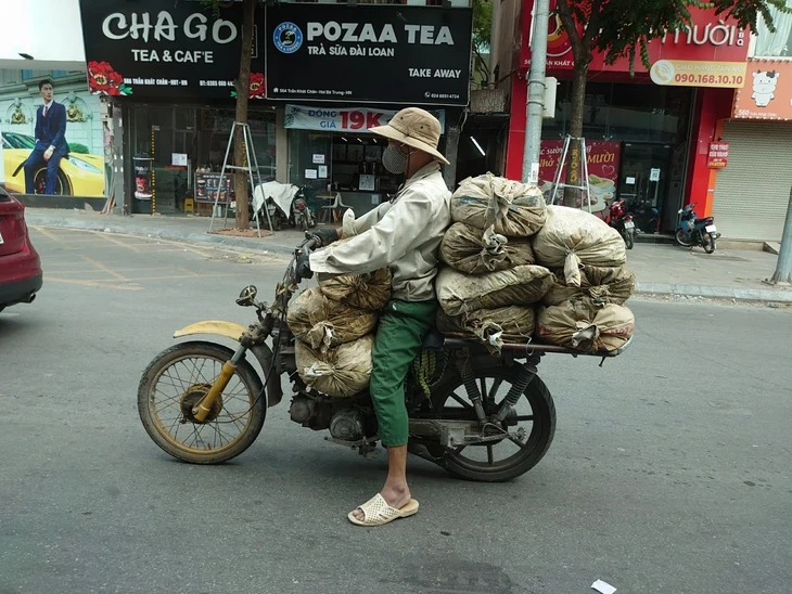Bộ Nông nghiệp và Môi trường: Sẽ áp dụng hàng rào kỹ thuật hạn chế sử dụng xe cũ ở đô thị Bộ Nông nghiệp và Môi trường: Sẽ áp dụng hàng rào kỹ thuật hạn chế sử dụng xe cũ ở đô thị