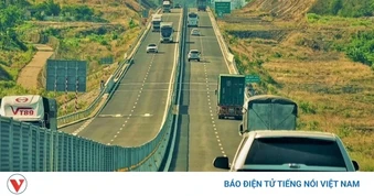 Bộ trưởng Bộ Xây dựng đốc thúc các tỉnh đầu tư dự án cao tốc Pleiku - Gia Nghĩa