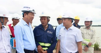 Bộ trưởng Bộ Xây dựng nói về hệ lụy khi người lao động "nhảy" việc liên tục