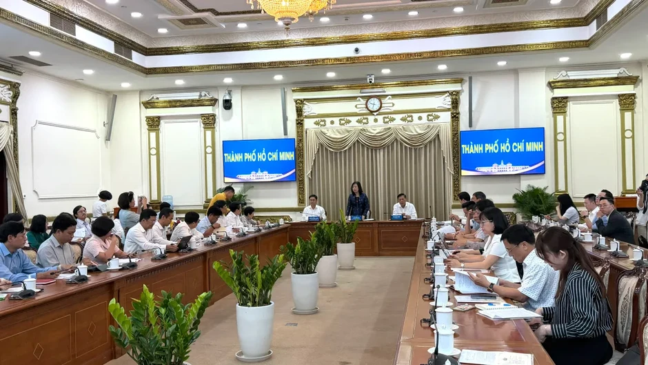 Bộ trưởng Đào Hồng Lan: “Thực phẩm bẩn không chỉ là gian lận, mà là đầu độc sức khỏe giống nòi” Bộ trưởng Đào Hồng Lan: “Thực phẩm bẩn không chỉ là gian lận, mà là đầu độc sức khỏe giống nòi”