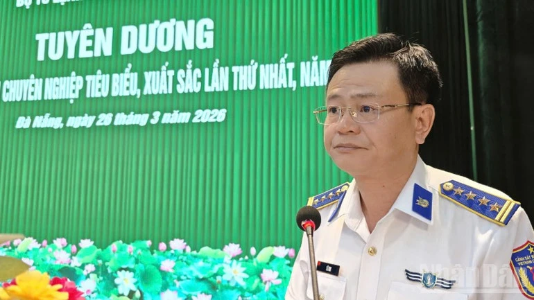 Bộ Tư lệnh Vùng Cảnh sát biển 2 tuyên dương quân nhân chuyên nghiệp tiêu biểu, xuất sắc