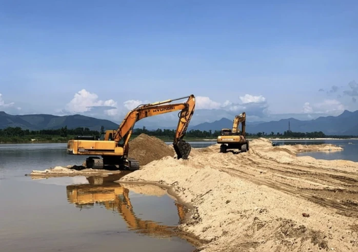 Bộ Xây dựng nói gì về vật liệu xây dựng khan hiếm, đắt đỏ ở các tỉnh phía Nam? Bộ Xây dựng nói gì về vật liệu xây dựng khan hiếm, đắt đỏ ở các tỉnh phía Nam?