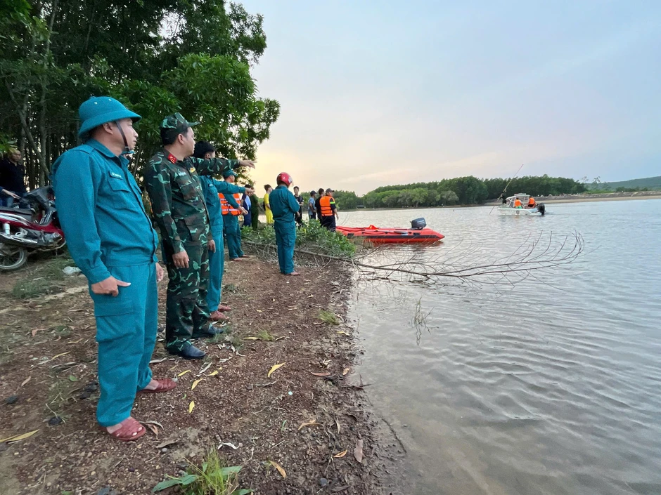 Bơi qua đập thủy lợi sau chầu nhậu, người đàn ông bất ngờ mất tích giữa dòng Bơi qua đập thủy lợi sau chầu nhậu, người đàn ông bất ngờ mất tích giữa dòng
