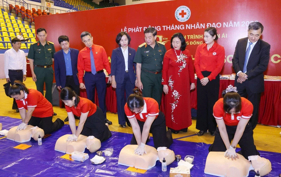 Bước tiến của công tác nhân đạo