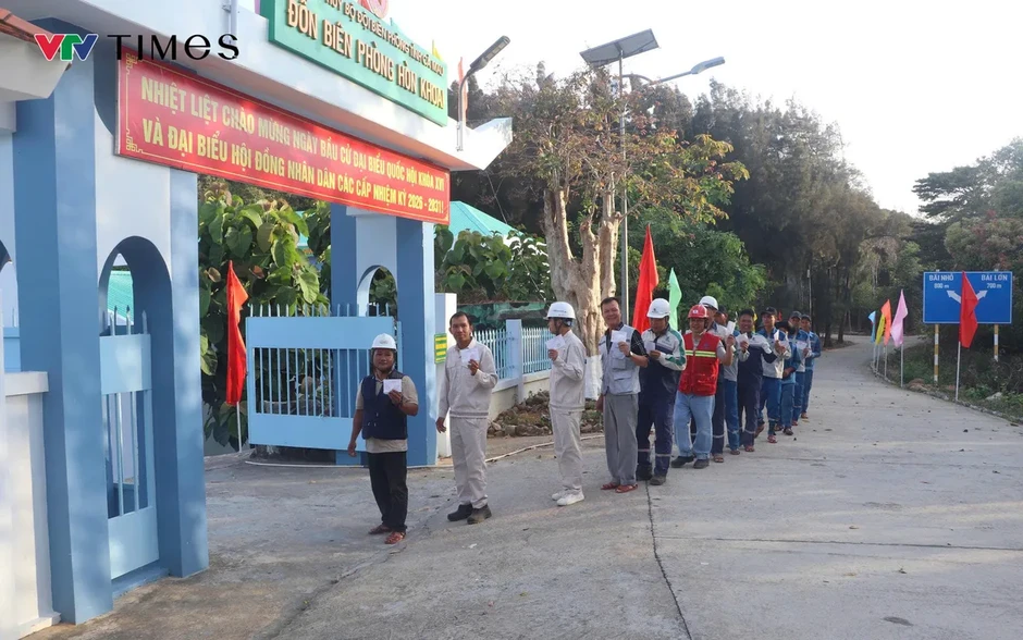 Cà Mau: Bầu cử sớm tại cụm đảo Hòn Khoai và Hòn Chuối Cà Mau: Bầu cử sớm tại cụm đảo Hòn Khoai và Hòn Chuối