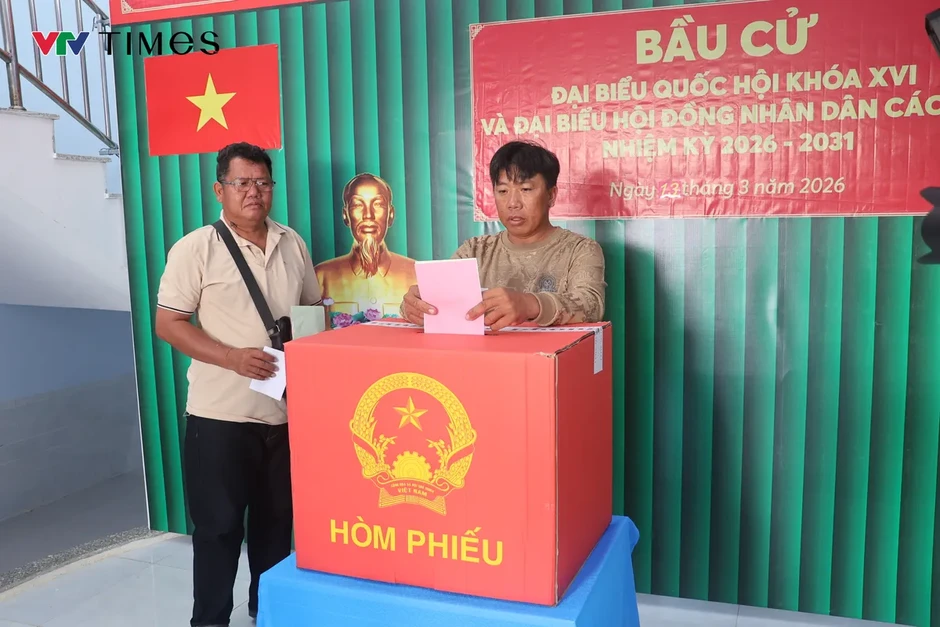 Cà Mau: Bầu cử sớm tại cụm đảo Hòn Khoai và Hòn Chuối Cà Mau: Bầu cử sớm tại cụm đảo Hòn Khoai và Hòn Chuối