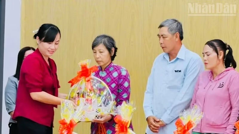 Cà Mau: Chuyển biến bước đầu ở một cơ sở Cà Mau: Chuyển biến bước đầu ở một cơ sở