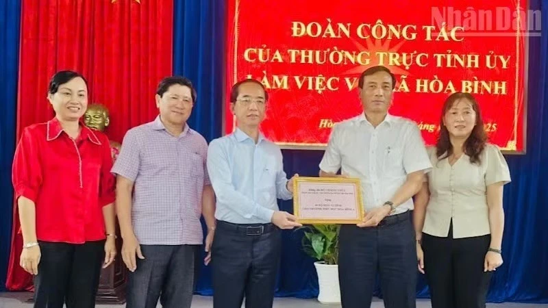 Cà Mau: Chuyển biến bước đầu ở một cơ sở Cà Mau: Chuyển biến bước đầu ở một cơ sở