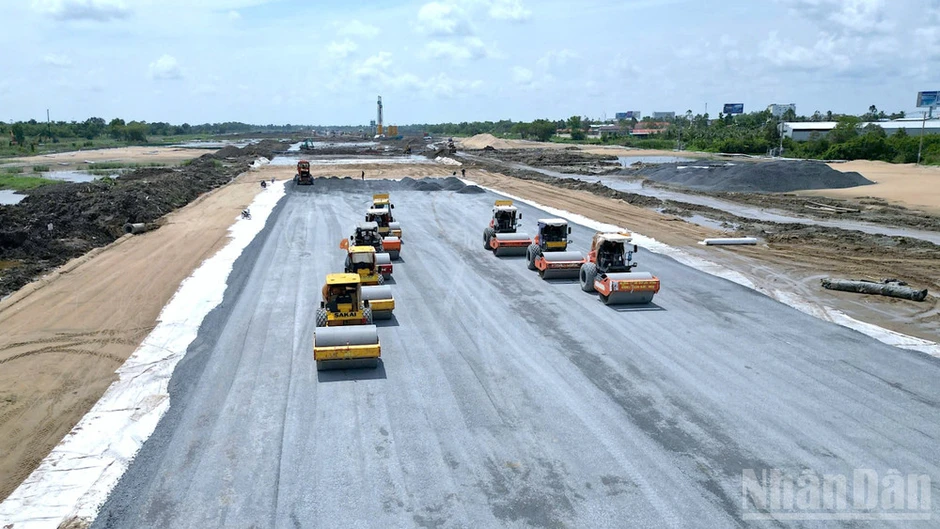 Cà Mau công bố mức hỗ trợ nông dân nuôi cá bị ảnh hưởng bởi thi công mở rộng sân bay Cà Mau công bố mức hỗ trợ nông dân nuôi cá bị ảnh hưởng bởi thi công mở rộng sân bay
