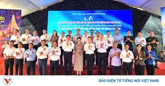 Cà Mau động thổ Đền tưởng niệm, khởi công xây dựng 1.000 căn nhà tình nghĩa