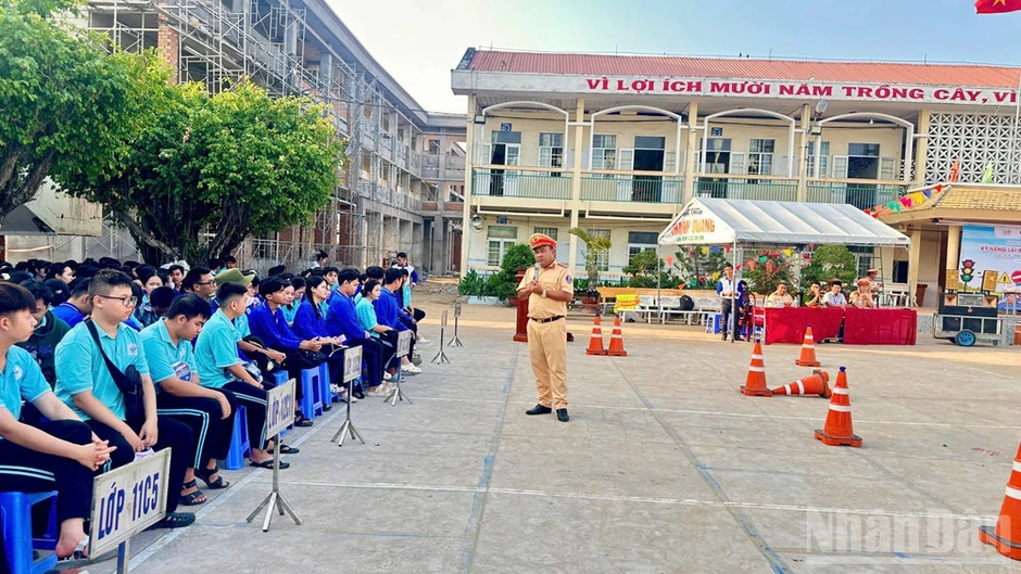 Cà Mau gieo mầm văn hóa giao thông từ học đường Cà Mau gieo mầm văn hóa giao thông từ học đường