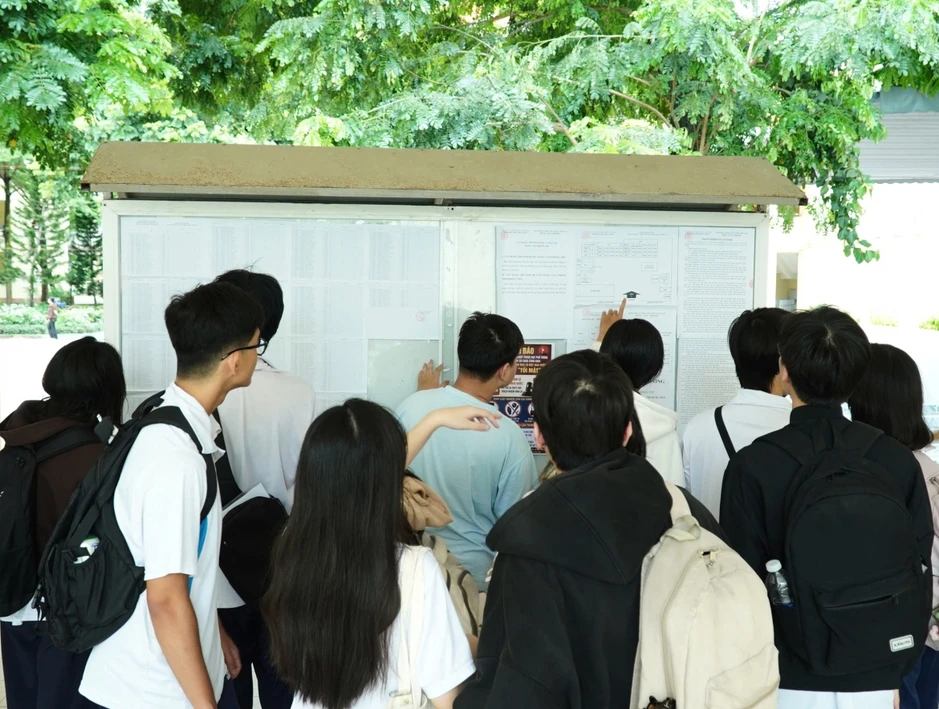 Cà Mau: Hủy kết quả thi của thí sinh đạt điểm 10 môn Toán do vi phạm quy chế Cà Mau: Hủy kết quả thi của thí sinh đạt điểm 10 môn Toán do vi phạm quy chế