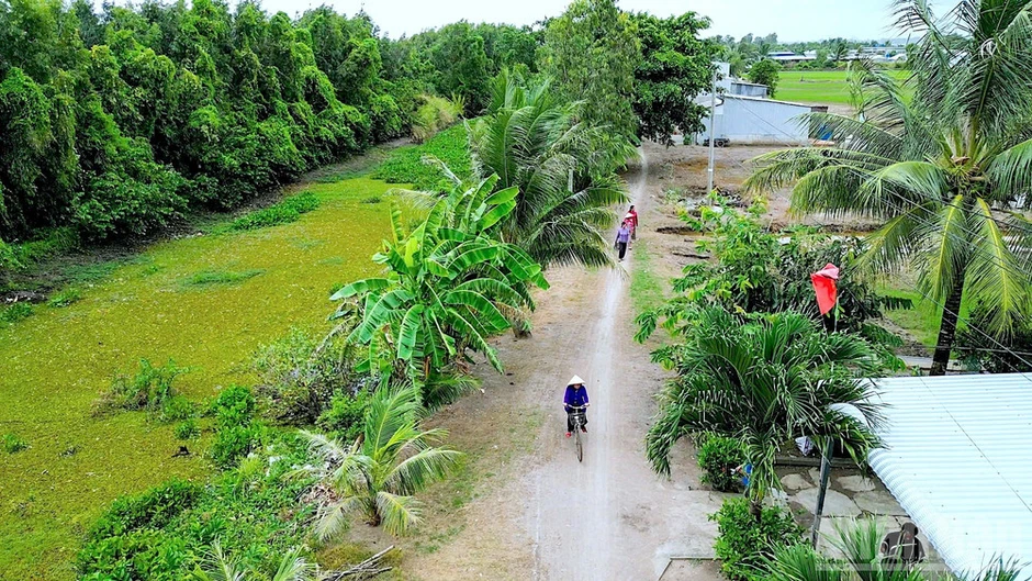 Cà Mau lắng nghe tiếng lòng của dân, sớm mở lối khang trang về “xóm nghèo” Cà Mau lắng nghe tiếng lòng của dân, sớm mở lối khang trang về “xóm nghèo”