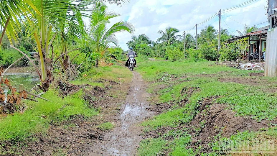Cà Mau lắng nghe tiếng lòng của dân, sớm mở lối khang trang về “xóm nghèo” Cà Mau lắng nghe tiếng lòng của dân, sớm mở lối khang trang về “xóm nghèo”