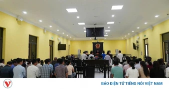 Cà Mau: Nhóm cán bộ đăng kiểm, quản lý tàu cá lãnh án vì nhận hối lộ