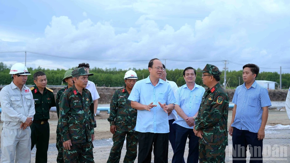 Cà Mau sẵn sàng chuỗi sự kiện quy mô kỷ niệm sau 1 năm hợp nhất tỉnh Cà Mau sẵn sàng chuỗi sự kiện quy mô kỷ niệm sau 1 năm hợp nhất tỉnh