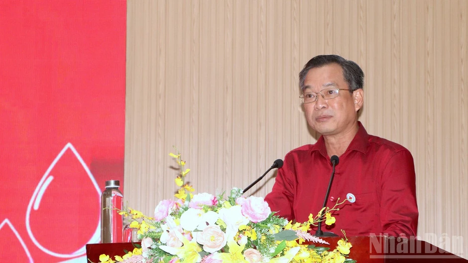Cà Mau thêm “giọt máu hồng” thắp sáng hành trình nhân ái Cà Mau thêm “giọt máu hồng” thắp sáng hành trình nhân ái