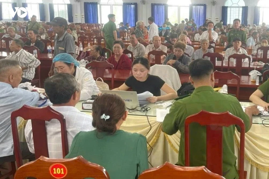 Cà Mau thu nhận hơn 3.300 mẫu ADN thân nhân liệt sĩ trên toàn tỉnh Cà Mau thu nhận hơn 3.300 mẫu ADN thân nhân liệt sĩ trên toàn tỉnh