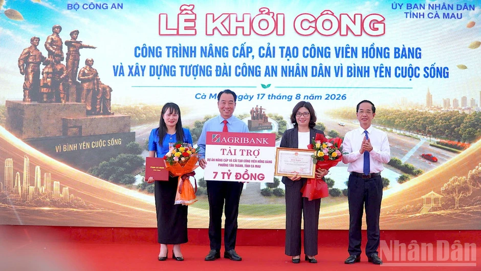 Cà Mau xây dựng tượng đài “Công an nhân dân vì bình yên cuộc sống” Cà Mau xây dựng tượng đài “Công an nhân dân vì bình yên cuộc sống”
