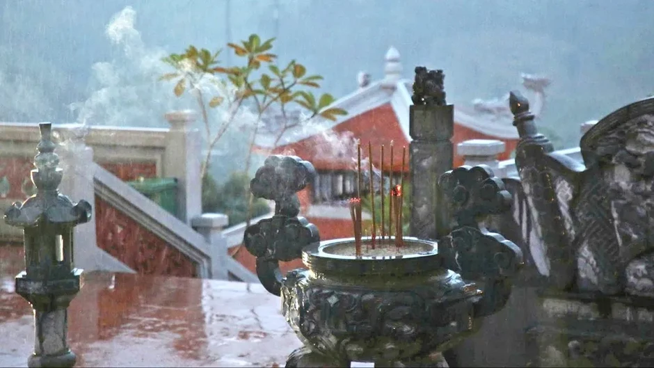 Cà Roòng, một viền xanh trán núi Cà Roòng, một viền xanh trán núi