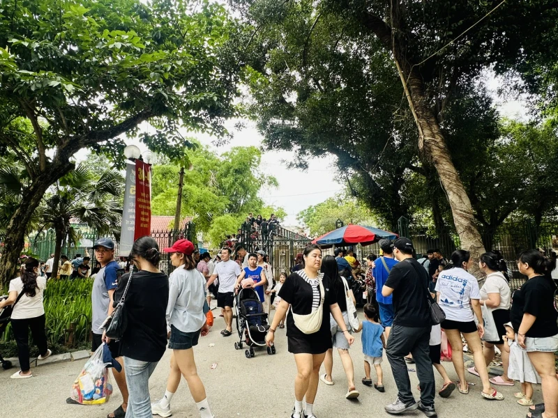 Các điểm tham quan, du lịch của Hà Nội hút khách dịp nghỉ lễ Các điểm tham quan, du lịch của Hà Nội hút khách dịp nghỉ lễ