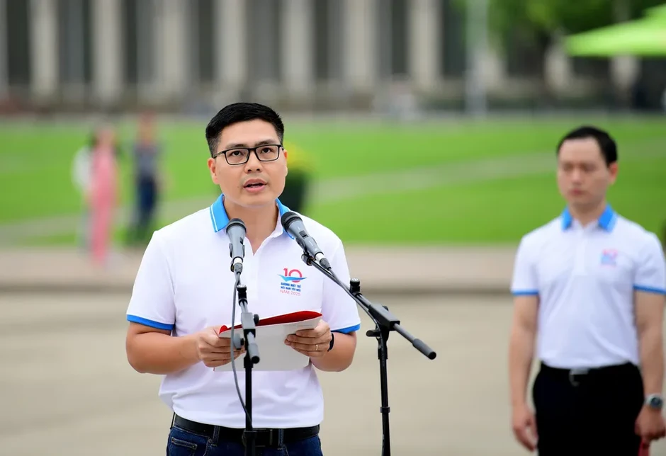 Các gương mặt trẻ Việt Nam tiêu biểu năm 2025 báo công và vào Lăng viếng Bác Các gương mặt trẻ Việt Nam tiêu biểu năm 2025 báo công và vào Lăng viếng Bác
