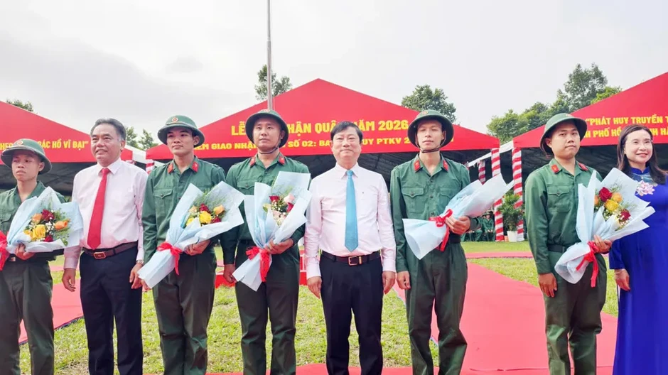 Các tân binh sẵn sàng nhận và hoàn thành tốt mọi nhiệm vụ được giao Các tân binh sẵn sàng nhận và hoàn thành tốt mọi nhiệm vụ được giao