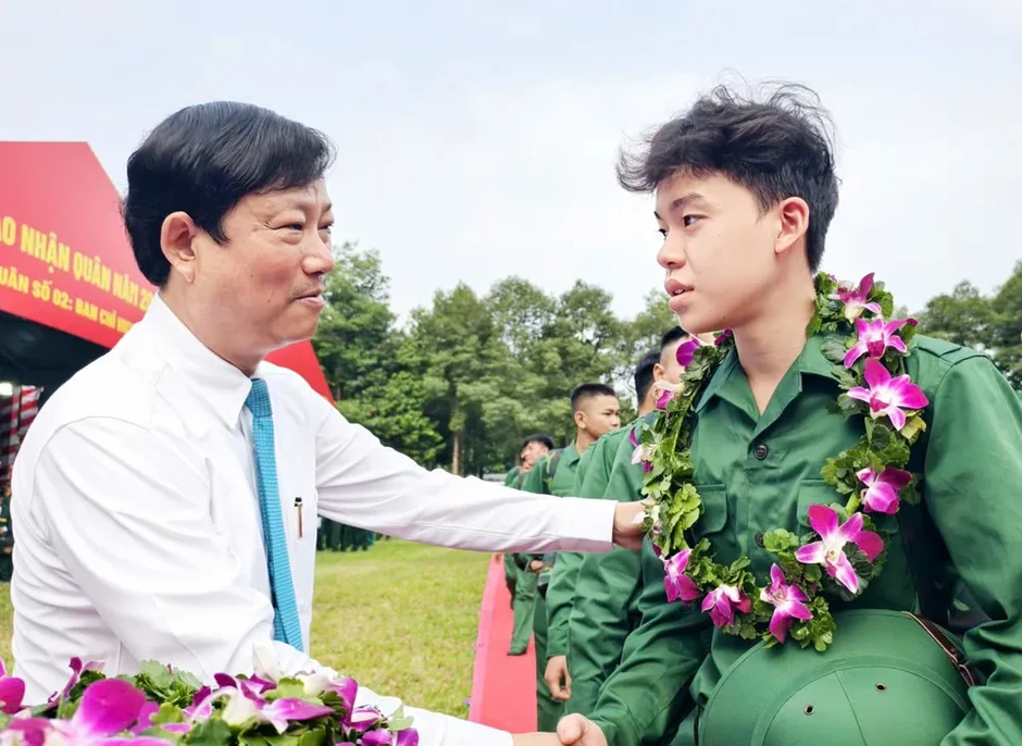 Các tân binh sẵn sàng nhận và hoàn thành tốt mọi nhiệm vụ được giao Các tân binh sẵn sàng nhận và hoàn thành tốt mọi nhiệm vụ được giao