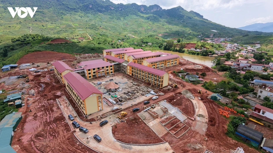 Các trường nội trú liên cấp vùng biên giới Sơn La sắp “về đích” Các trường nội trú liên cấp vùng biên giới Sơn La sắp “về đích”