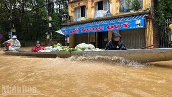 Cảm thông, chia sẻ để đi qua thiên tai