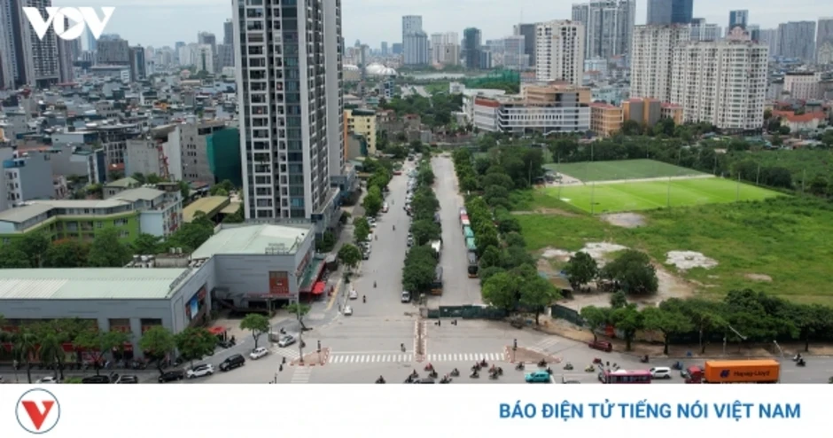Cận cảnh tuyến đường nối Phạm Hùng - Lê Đức Thọ gần 10 năm vẫn dang dở Cận cảnh tuyến đường nối Phạm Hùng - Lê Đức Thọ gần 10 năm vẫn dang dở