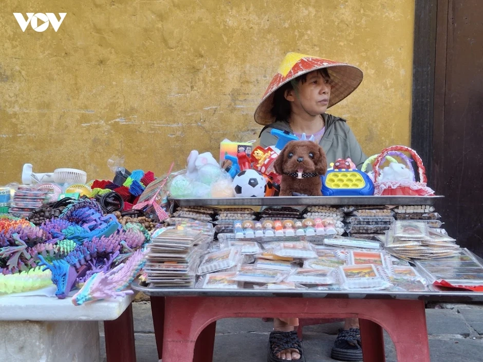 Cần chính sách hỗ trợ người yếu thế ảnh hưởng do lập lại trật tự vỉa hè ở Đà Nẵng Cần chính sách hỗ trợ người yếu thế ảnh hưởng do lập lại trật tự vỉa hè ở Đà Nẵng