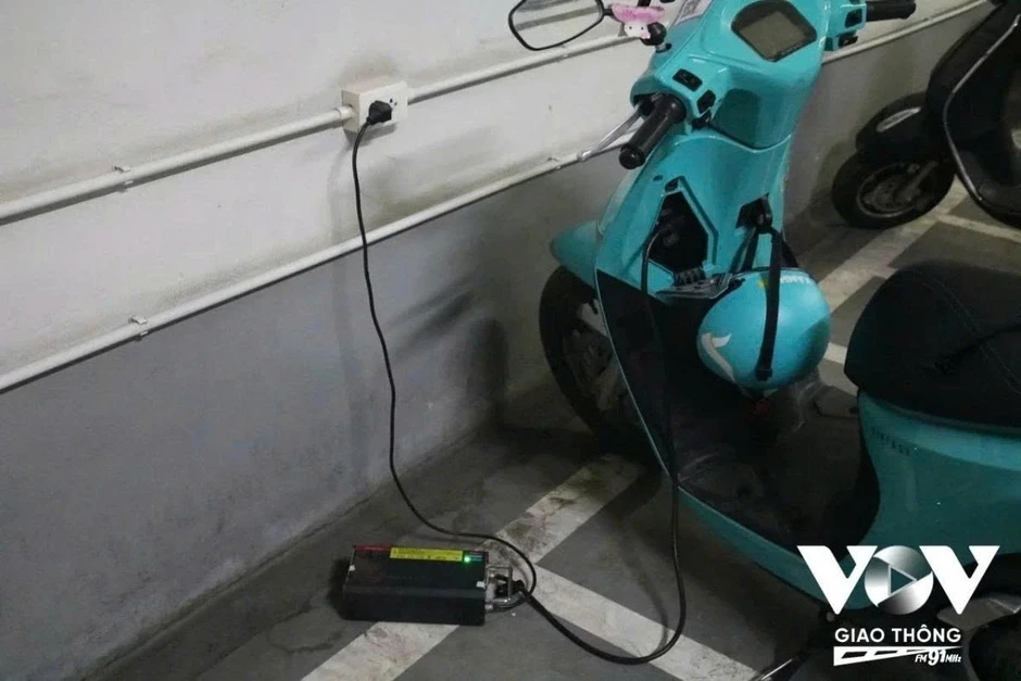 Cần sớm có quy chuẩn mới đáp ứng cho cho việc sạc xe điện tại chung cư