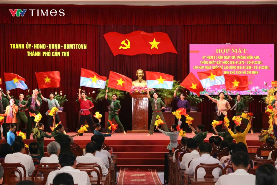 Cần Thơ ôn truyền thống, khơi dậy khát vọng phát triển Cần Thơ ôn truyền thống, khơi dậy khát vọng phát triển