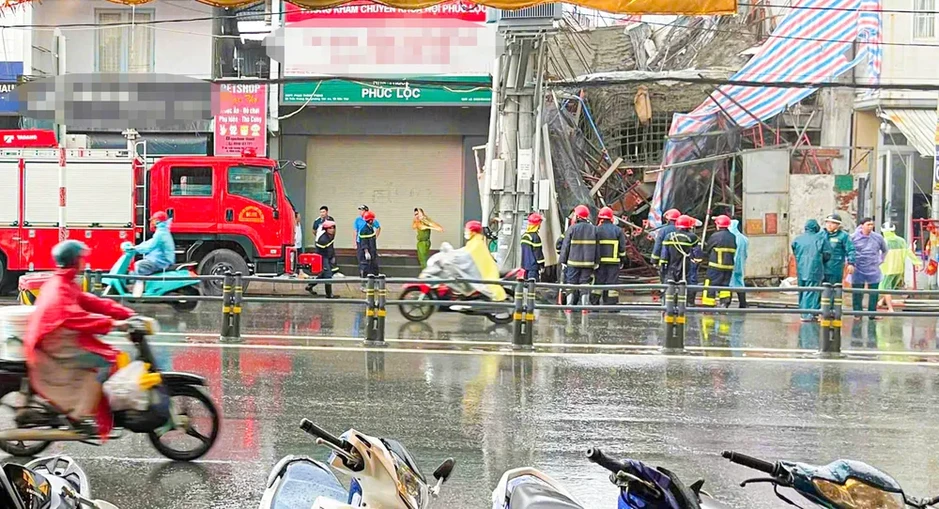 Cần Thơ: Sập công trình, 3 người bị thương
