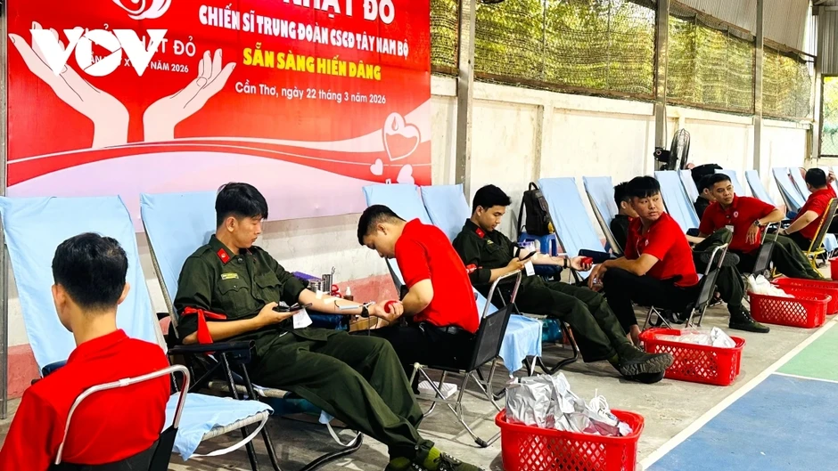 Cần Thơ tiếp nhận gần 680 đơn vị máu trong ngày “Chủ nhật đỏ” Cần Thơ tiếp nhận gần 680 đơn vị máu trong ngày “Chủ nhật đỏ”