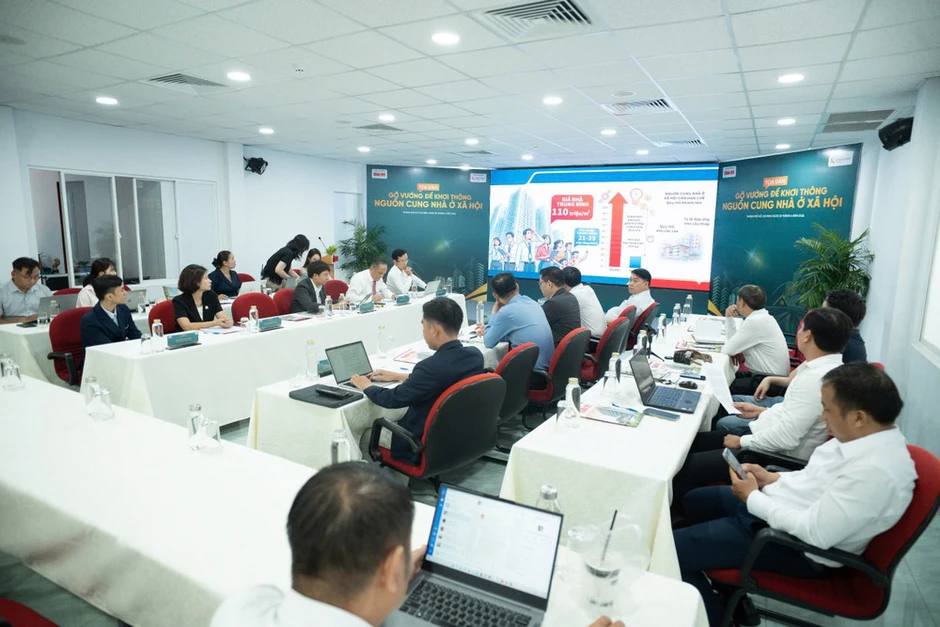 Cần tiếp tục tinh giảm, cải cách thủ tục trong thực hiện nhà ở xã hội Cần tiếp tục tinh giảm, cải cách thủ tục trong thực hiện nhà ở xã hội