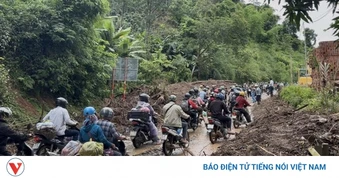 Cẩn trọng khi di chuyển trên đèo Chiềng Pấc, QL6, Sơn La