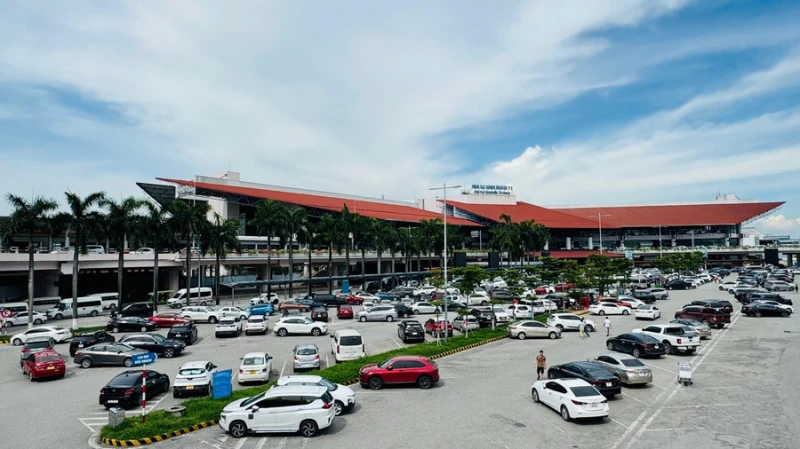 Cảng Hàng không quốc tế Nội Bài lần đầu lọt Top 10 thế giới theo quy mô công suất Cảng Hàng không quốc tế Nội Bài lần đầu lọt Top 10 thế giới theo quy mô công suất