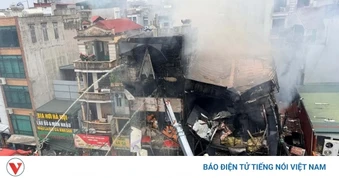 Căng mình dập lửa suốt nhiều giờ ở quán Volume Club, nhiều chiến sĩ PCCC kiệt sức