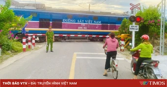 Cảnh báo hành vi cố tình vượt rào chắn đường sắt và mức xử phạt nghiêm theo quy định mới