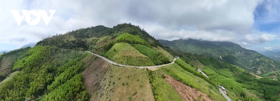 Cảnh báo mất an toàn giao thông trên đèo Vi Ô Lắc sau nhiều vụ tai nạn Cảnh báo mất an toàn giao thông trên đèo Vi Ô Lắc sau nhiều vụ tai nạn