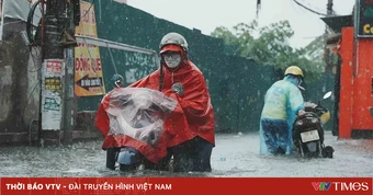 Cảnh báo mưa dông kèm lốc sét ở Hà Nội, lũ quét, sạt lở đất ở 9 tỉnh Bắc Bộ, Trung Bộ