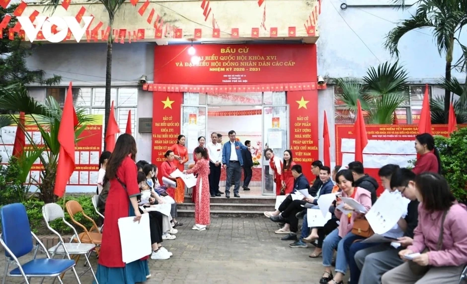 Cảnh báo nguy cơ lộ, lọt thông tin cá nhân khi đăng ảnh thẻ cử tri lên mạng xã hội Cảnh báo nguy cơ lộ, lọt thông tin cá nhân khi đăng ảnh thẻ cử tri lên mạng xã hội