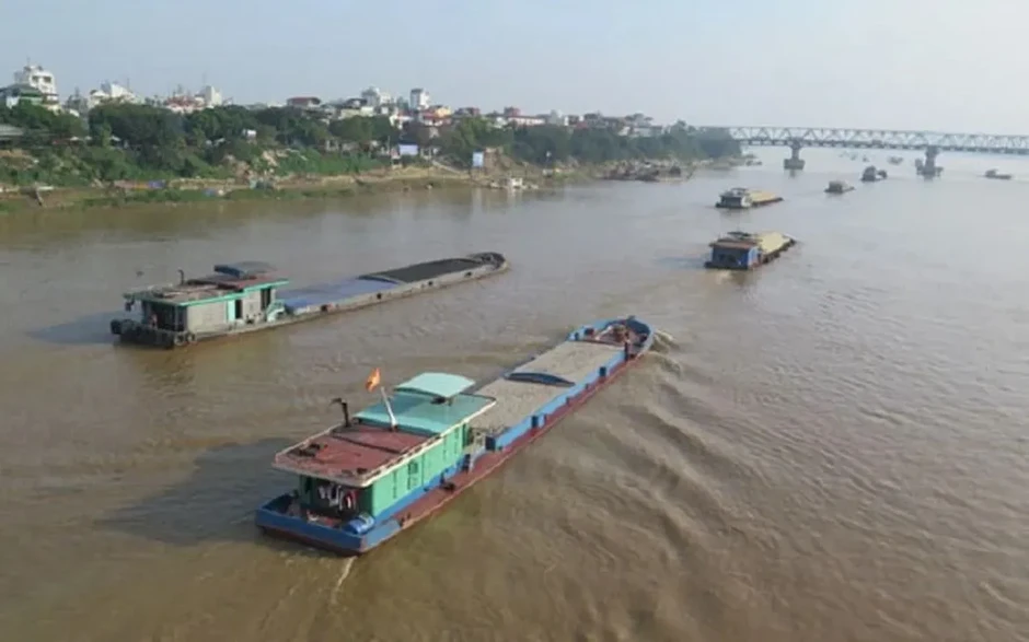 Cảnh báo nguy hiểm trên luồng đường thủy từ Quảng Ninh đến Ninh Bình Cảnh báo nguy hiểm trên luồng đường thủy từ Quảng Ninh đến Ninh Bình