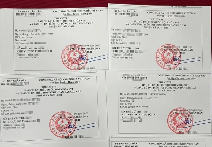 Cảnh báo rủi ro khó lường khi đăng ảnh thẻ cử tri lên mạng xã hội Cảnh báo rủi ro khó lường khi đăng ảnh thẻ cử tri lên mạng xã hội
