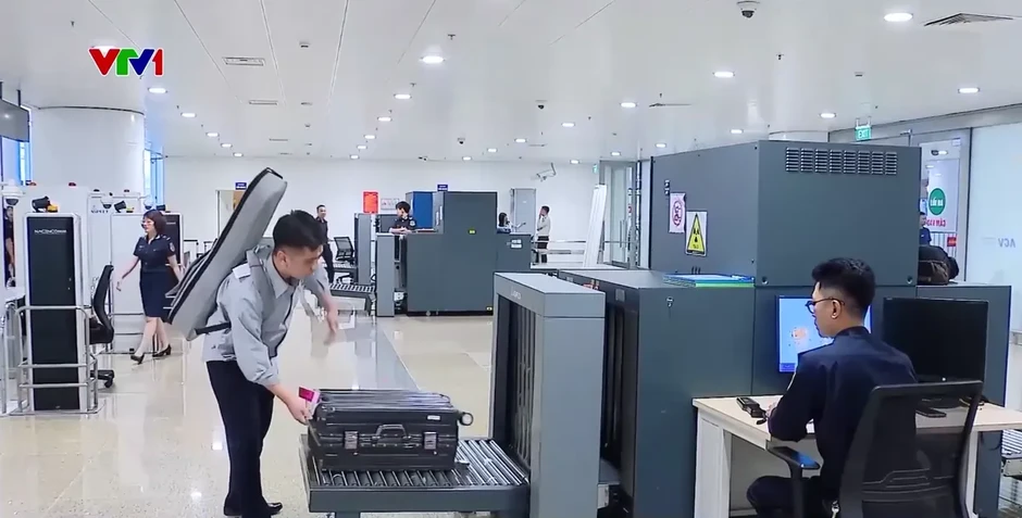 Cảnh báo rủi ro pháp lý nghiêm trọng từ việc xách hộ hành lý qua đường hàng không