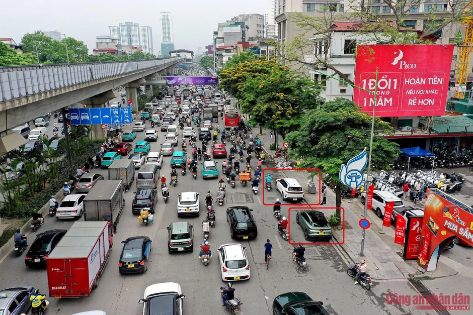 Cảnh sát bay Flycam kết hợp mắt thần AI xử lý dừng, đỗ xe sai quy định