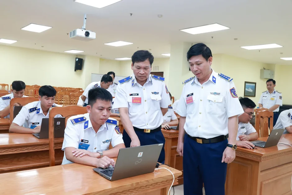 Cảnh sát biển Việt Nam: Xây dựng đội ngũ cán bộ Đoàn thời công nghệ số Cảnh sát biển Việt Nam: Xây dựng đội ngũ cán bộ Đoàn thời công nghệ số